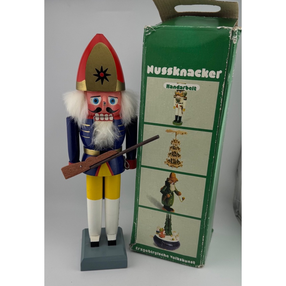 Vintage Erzgebirgische Volkskunst Nutcracker‎ 11" Soldier Handcrafted